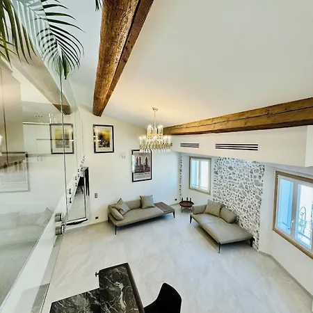 Duplex Luxueux En Plein Centre Du Vieil Apartamento *